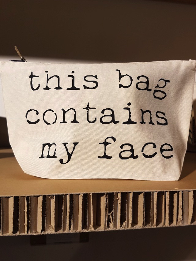 3608: FACE IN A BAG